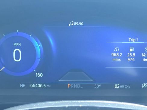 Used 2022 Ford Escape Titanium w/ Titanium Elite Package AWD/4WD image 31