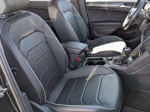 Used 2022 Volkswagen Tiguan SEL R-Line AWD/4WD image 38