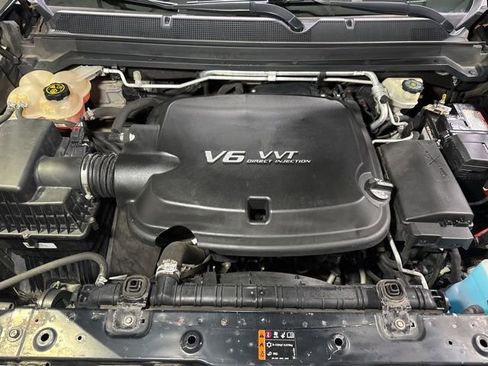 Used 2018 Chevrolet Colorado W/T w/ WT Convenience Package AWD/4WD image 6