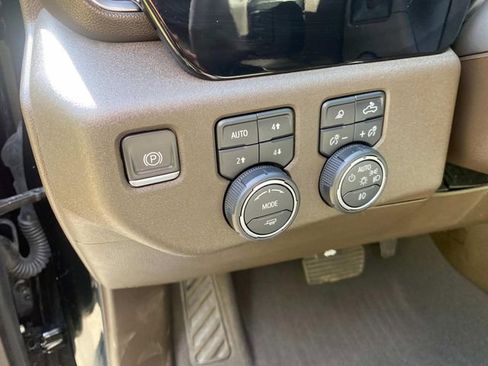 Used 2024 Chevrolet Silverado 1500 LTZ image 16