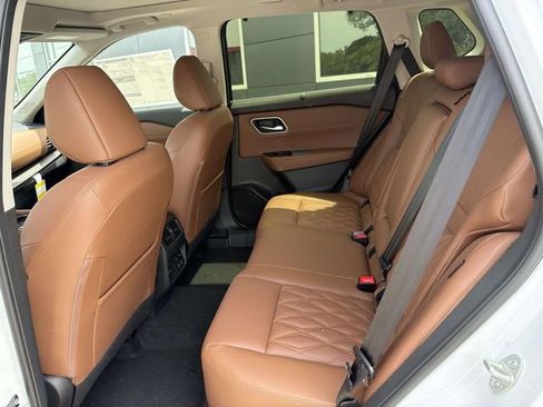 New 2026 Nissan Rogue Platinum w/ Platinum Premium Package AWD/4WD image 10