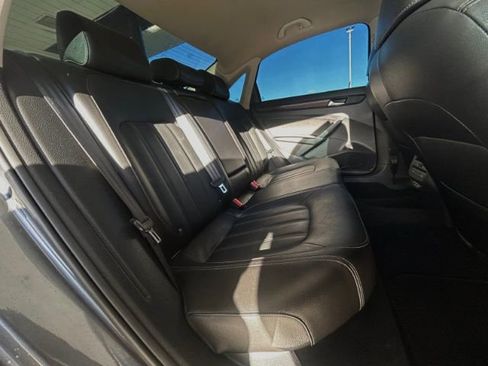 Used 2022 Volkswagen Passat 2.0T image 8