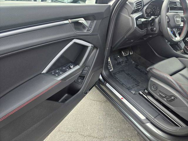 Used 2025 Audi Q3 2.0T Premium Plus w/ Premium Plus Package AWD/4WD image 23