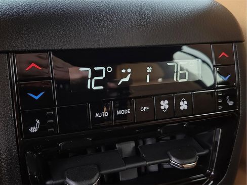 New 2025 Jeep Grand Cherokee L Summit image 11