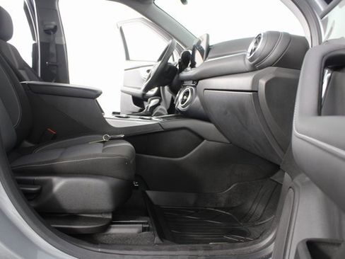 Used 2024 Chevrolet Blazer LT w/ Convenience Package image 21