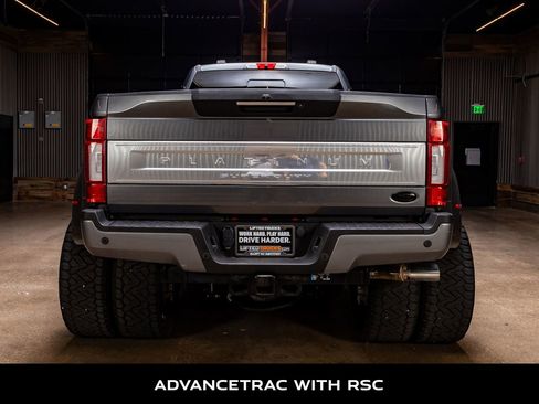Used 2022 Ford F450 Platinum w/ FX4 Off-Road Package image 7