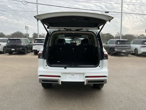 New 2026 INFINITI QX80 Pure AWD/4WD image 34