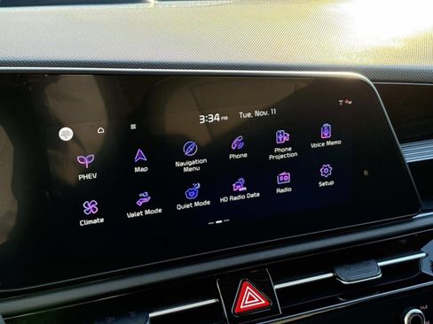 Used 2024 Kia Niro EX w/ EX Cold Weather Package image 34