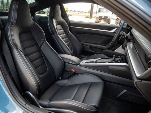Certified 2023 Porsche 911 Carrera S RWD image 38