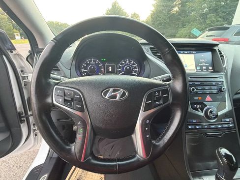 Used 2017 Hyundai Azera FWD image 25