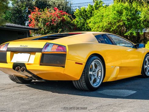 Used 2004 Lamborghini Murcielago Coupe image 8