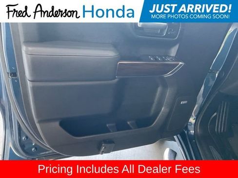 Used 2021 GMC Sierra 1500 SLT w/ Technology Package AWD/4WD image 6
