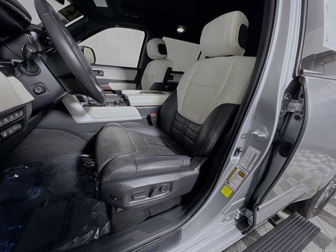 Used 2023 Toyota Sequoia Capstone image 15