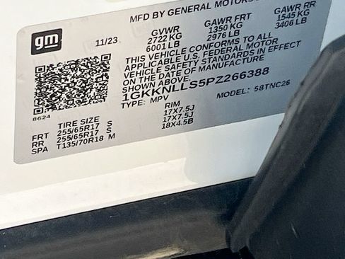 Used 2023 GMC Acadia AT4 w/ Technology Package AWD/4WD image 33