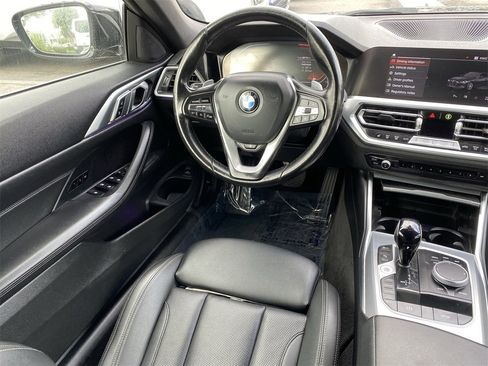 Used 2022 BMW 430i xDrive Convertible w/ Convenience Package image 12