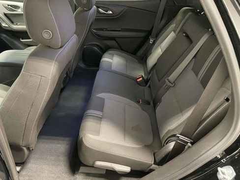 Used 2025 Chevrolet Blazer LT image 11