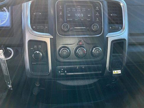 Used 2018 RAM 2500 Big Horn image 26