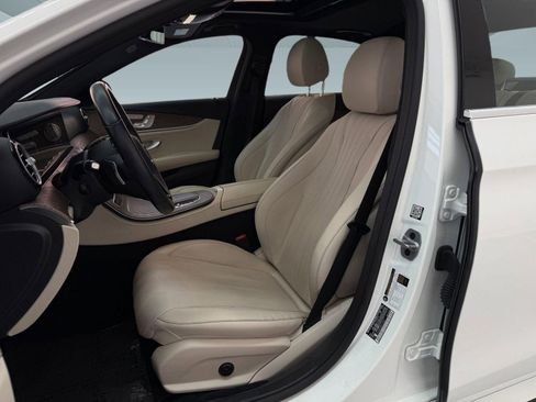 Certified 2022 Mercedes-Benz E 350 Sedan image 5