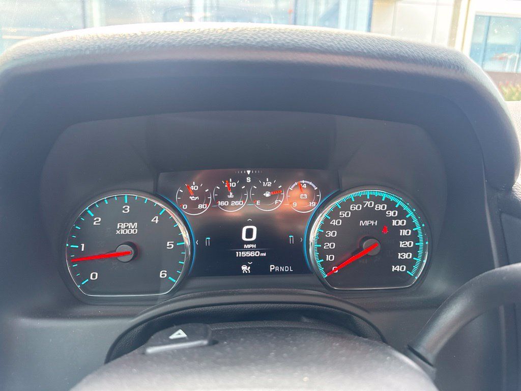 Used 2018 GMC Yukon Denali w/ Open Road Package AWD/4WD image 10