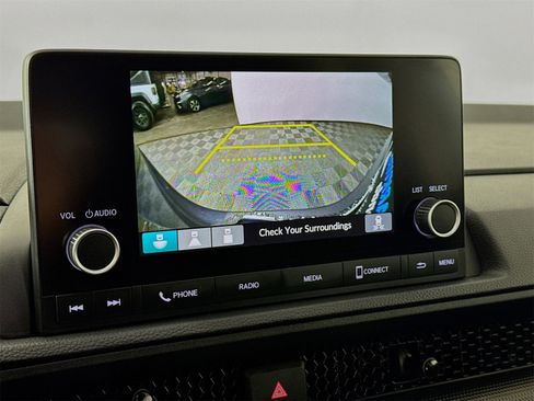 Used 2025 Honda CR-V EX image 11