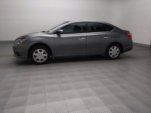 Used 2017 Nissan Sentra SV FWD image 2