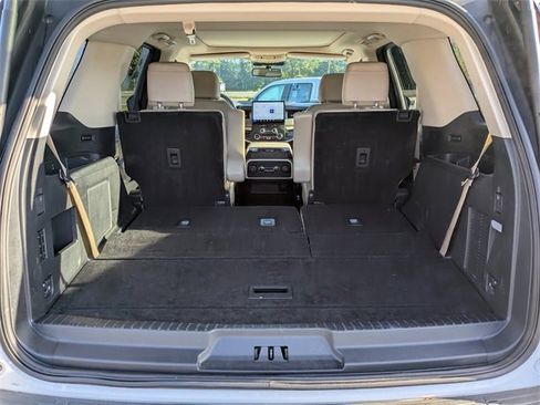 Certified 2024 Ford Expedition Limited image 12