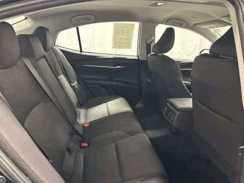 Used 2025 Toyota Camry LE image 54