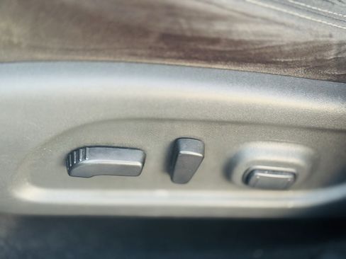 Used 2018 Nissan Murano SV image 22