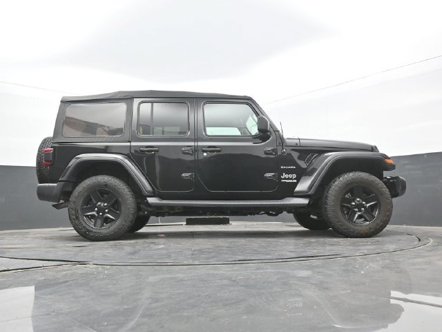 Used 2018 Jeep Wrangler Unlimited Sahara w/ Safety Group AWD/4WD image 58