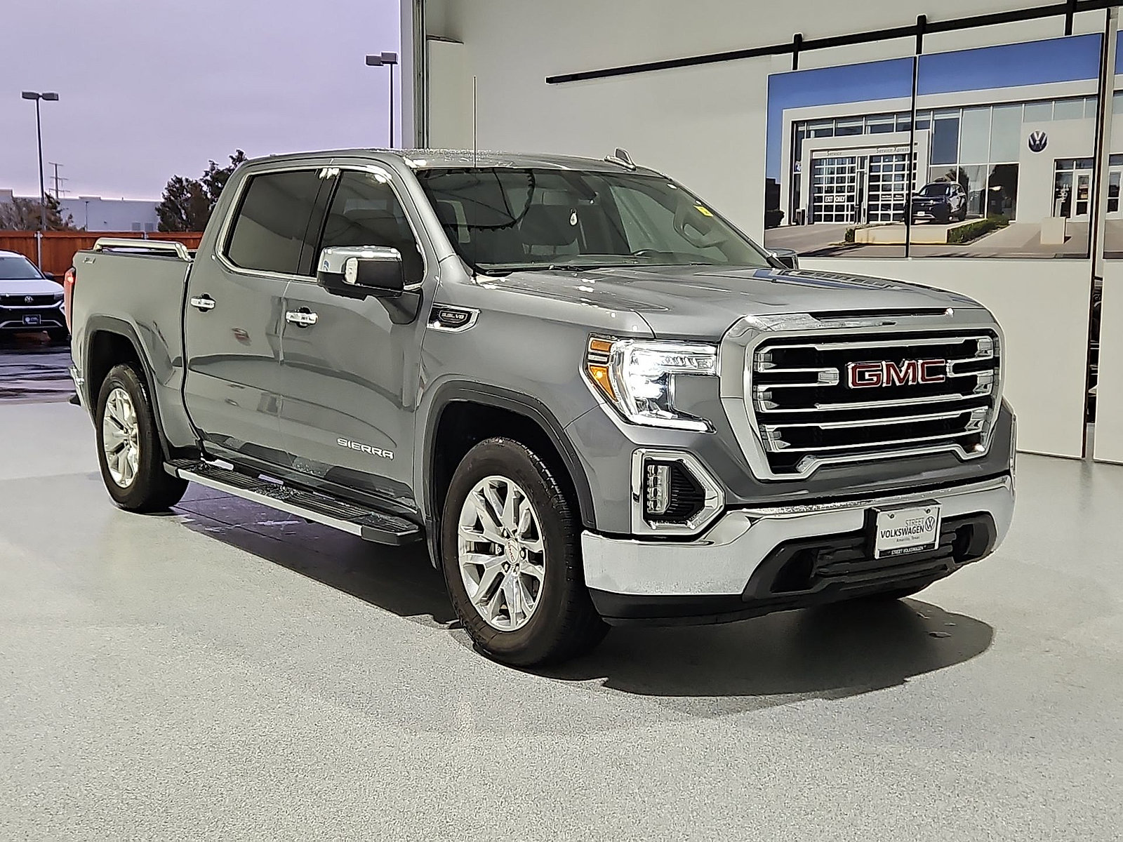 Used 2021 GMC Sierra 1500 SLT w/ SLT Premium Package AWD/4WD image 2