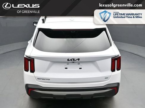 Used 2025 Kia Sorento SX Prestige w/ Sage Leather Package AWD/4WD image 21