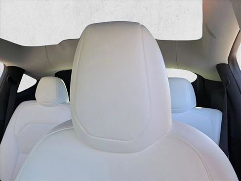 Used 2026 Tesla Model Y AWD image 14