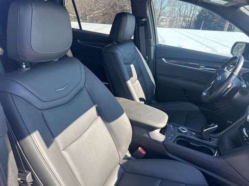 Certified 2024 Cadillac XT6 Sport image 46