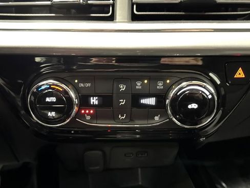 Used 2024 Chevrolet Trax LT w/ Driver Confidence Package image 18