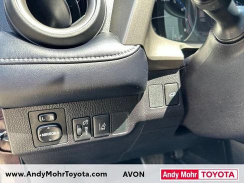 Used 2018 Toyota RAV4 XLE FWD image 13