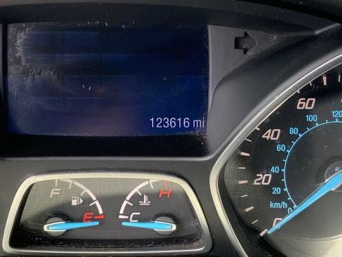 Used 2015 Ford Escape SE AWD/4WD image 24
