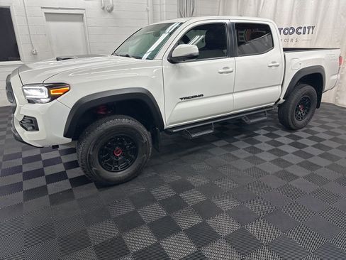 Used 2023 Toyota Tacoma TRD Pro image 5