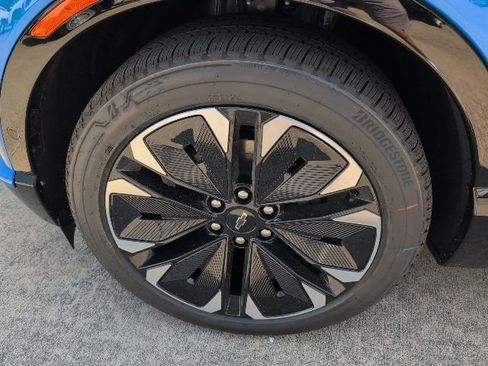 New 2026 Chevrolet Blazer EV RS w/ Super Cruise Package image 3