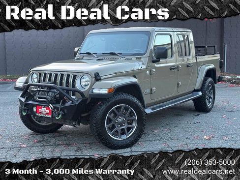 Used 2020 Jeep Gladiator Overland w/ Cold Weather Group AWD/4WD image 1