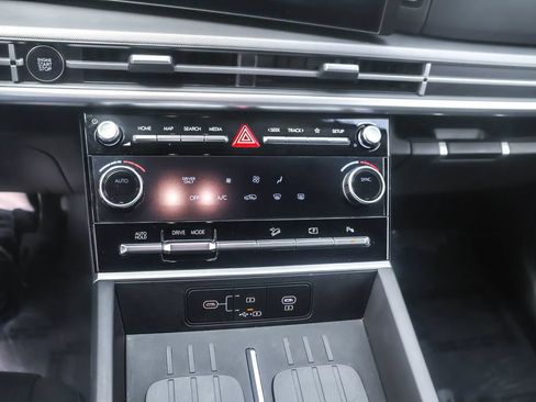 Certified 2026 Hyundai Santa Fe SE FWD image 22
