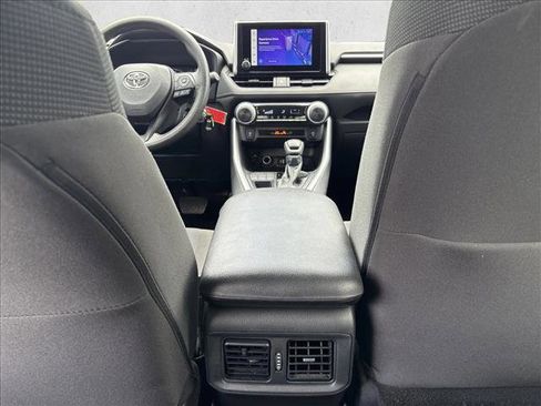 Used 2023 Toyota RAV4 LE AWD/4WD image 18