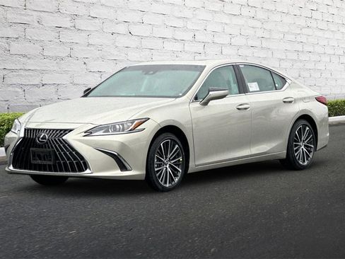 New 2025 Lexus ES 350 w/ Premium Package image 8