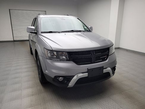 Used 2020 Dodge Journey Crossroad FWD image 14