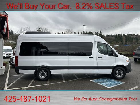 Used 2025 Mercedes-Benz Sprinter 2500 image 4