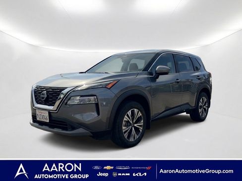 Used 2023 Nissan Rogue SV FWD image 1