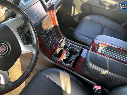 Used 2013 Cadillac Escalade EXT Premium AWD/4WD image 14