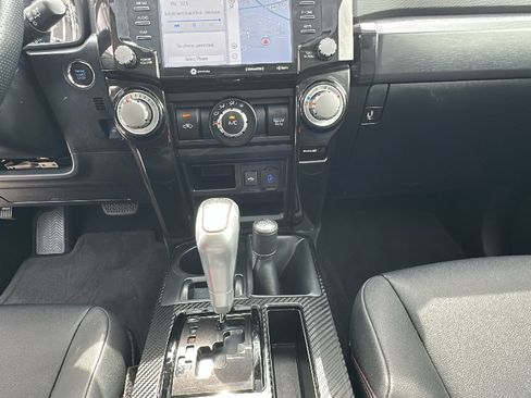 Used 2024 Toyota 4Runner TRD Off-Road Premium w/ Off Road Premium Plus Package AWD/4WD image 22