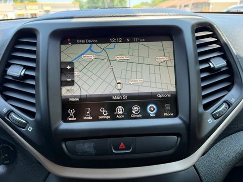 Used 2015 Jeep Cherokee Latitude w/ Trailer Tow Group FWD image 25
