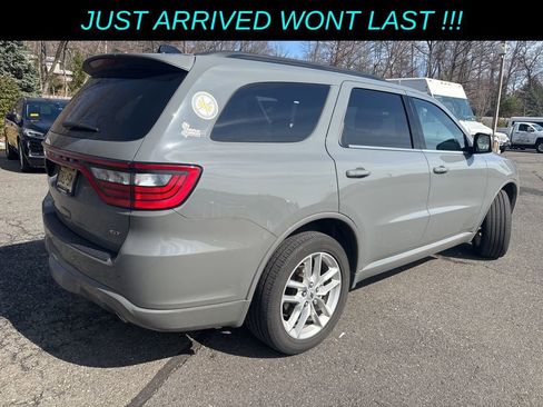 Used 2023 Dodge Durango GT image 4
