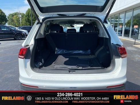 New 2024 Volkswagen Tiguan SE image 64